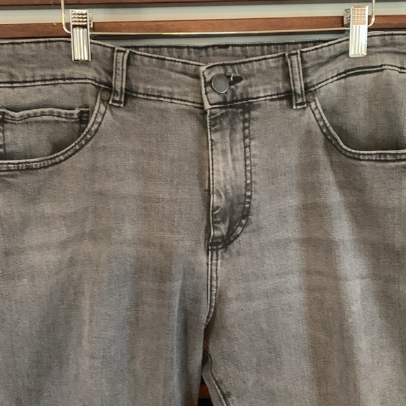DL1961 jeans - Picture 2 of 10
